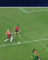  罗马客场遭遇门线悬案VAR判定引发争议  