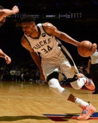  霍勒迪致命抢断，雄鹿1分险胜76人  