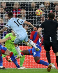  纽卡绝杀西汉姆联，延续欧冠资格竞争力  