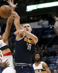  莫兰特禁赛归来率队击败开拓者  