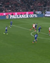  穆西亚拉双响助拜仁逆转弗莱堡  