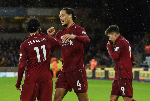  利物浦范戴克里程碑战役，攻守兼备主宰后防  