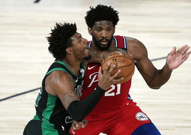  恩比德复出砍30分，76人逆转尼克斯  