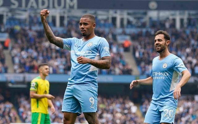  哈兰德双响炮助力，卫冕冠军曼城轻取升班马